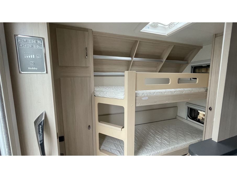 Hobby De Luxe Edition 560 KMFe